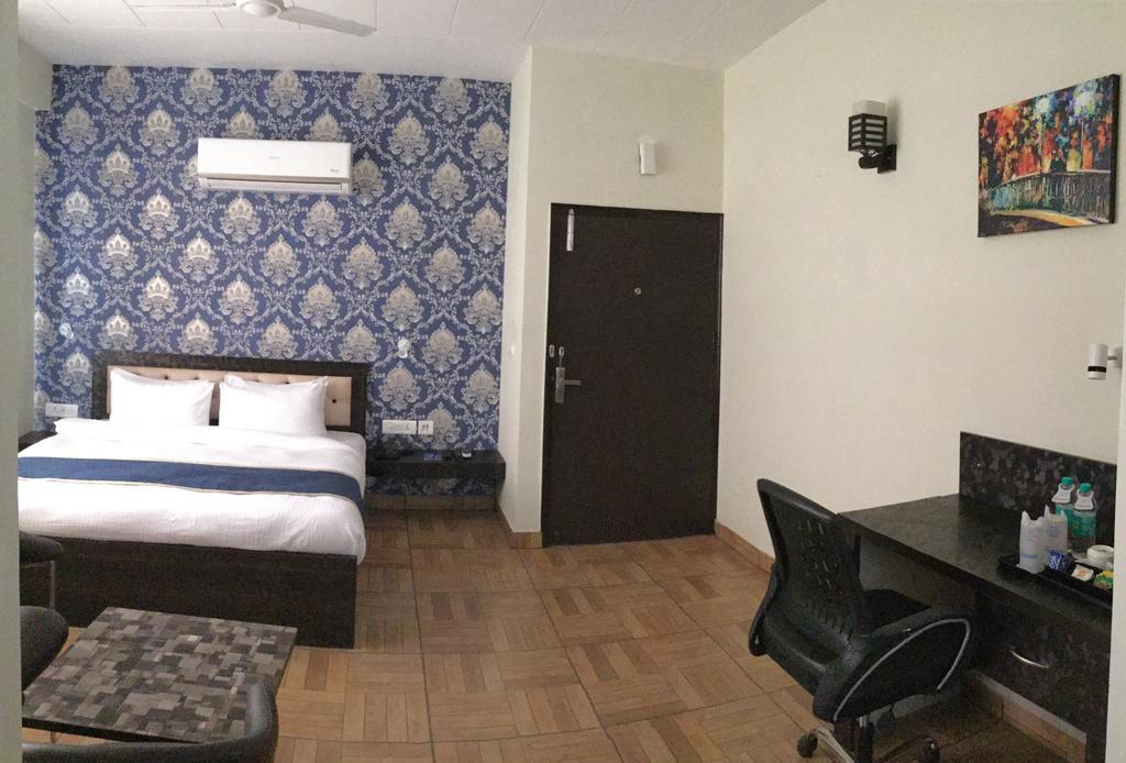 The Park Residency Hotel Greater Noida Luaran gambar