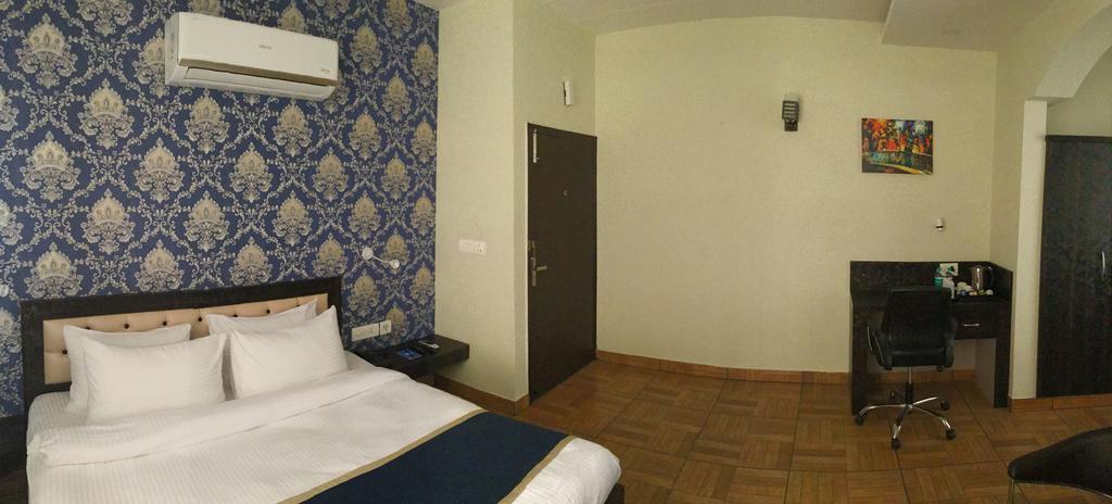 The Park Residency Hotel Greater Noida Luaran gambar